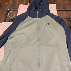 Nike zip up hoodie